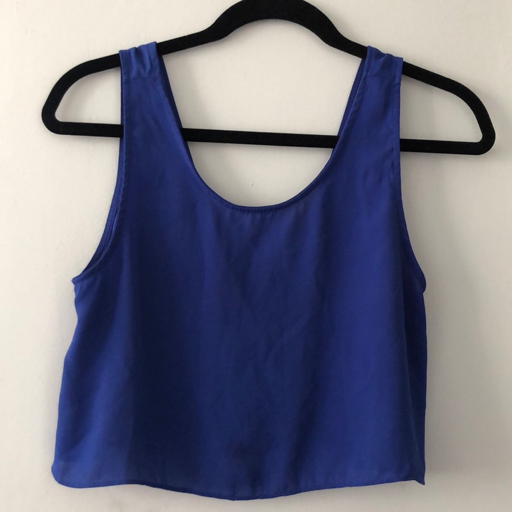 Crop top